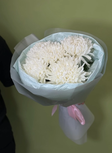 Монобукет из 5 хризантем от интернет-магазина цветов в 